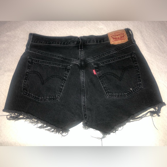 Levi’s 501 High Waist Button Fly Cutoff Jean Shorts women’s 30” Black Daisy Duke - Picture 3 of 12